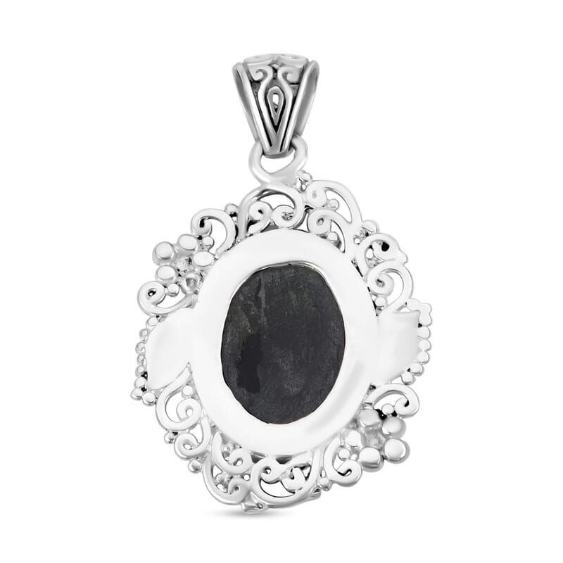 Black Star Diopside 23.62 ctw Pendant in Sterling Silver