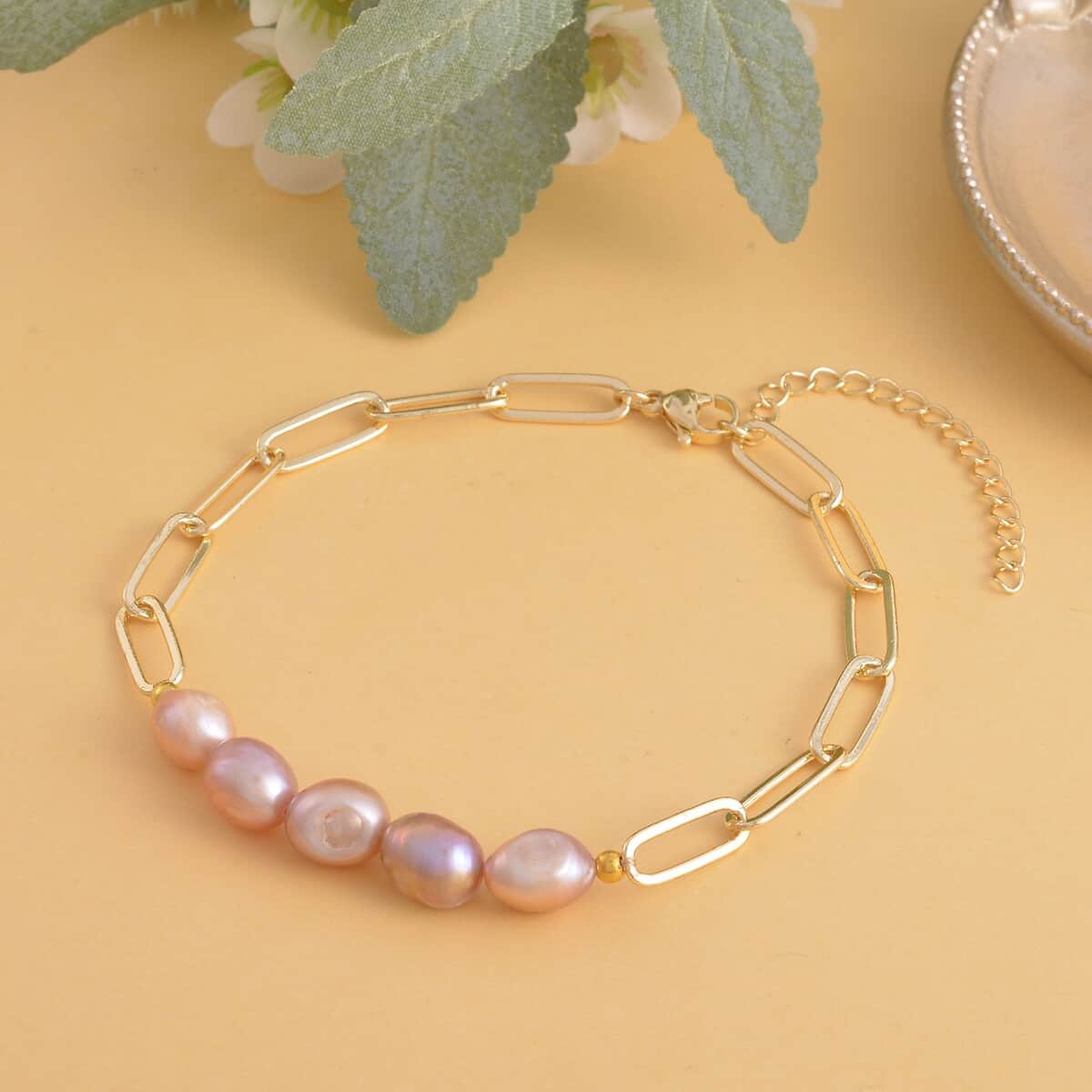 Purple Freshwater Pearl Paper Clip Chain Bracelet in Goldtone (8-10In) image number 1