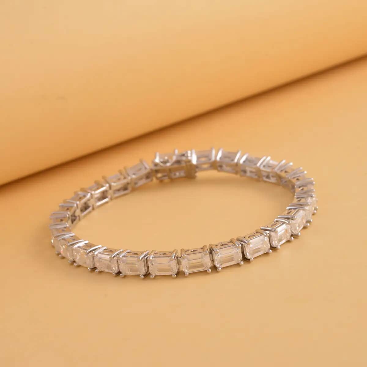 Emerald Cut Moissanite Tennis Bracelet in Vermeil Yellow Gold Over Sterling Silver (6.50 In) 11.90 Grams 15.50 ctw image number 1
