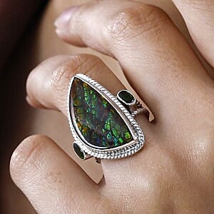 Ammolite and Chrome Diopside 14.44 ctw Solitaire Ring in Platinum Over Sterling Silver (Size 5.5) (5.41 g)