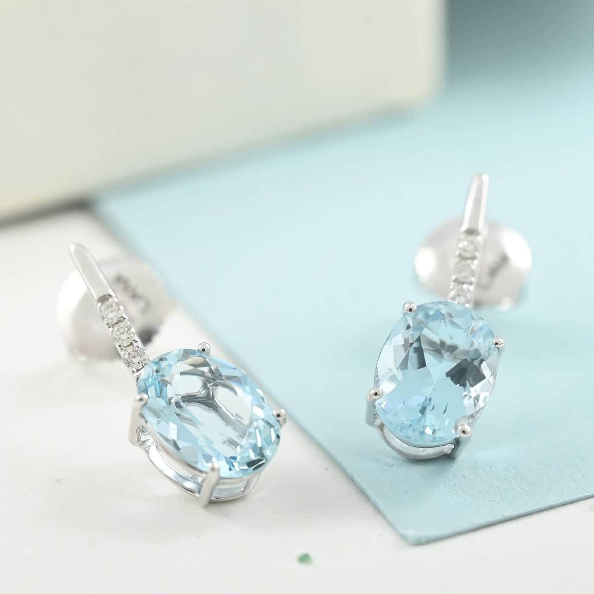 Certified & Appraised Iliana 18K White Gold AAA Santa Maria Aquamarine and G-H SI Diamond Earrings 2.50 ctw image number 1