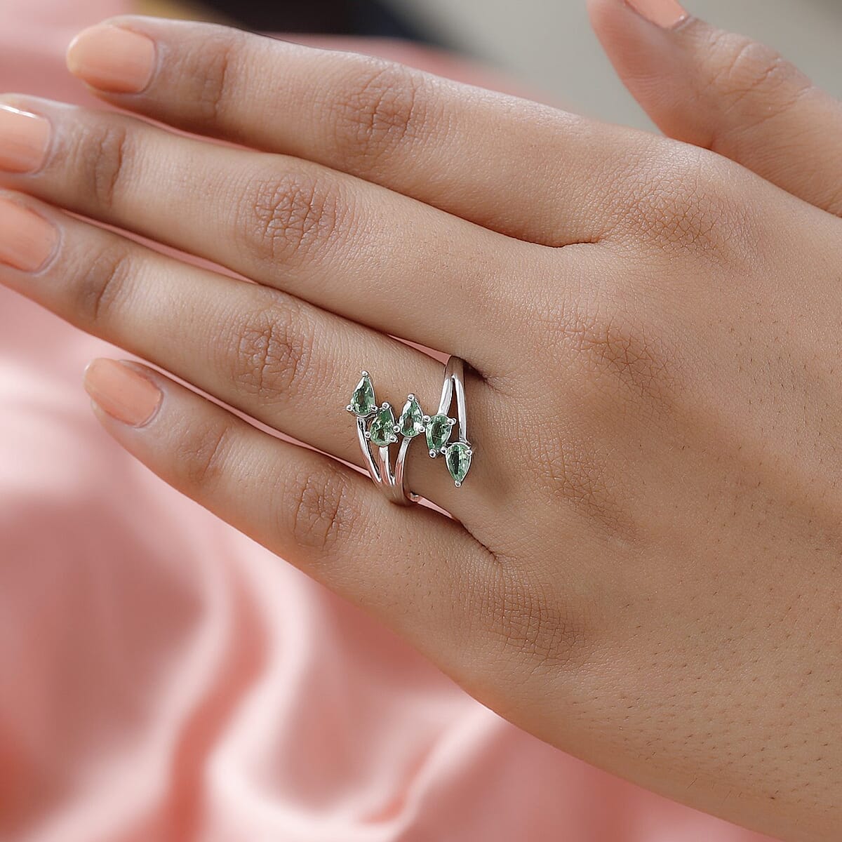 Premium Natural Tsavorite Garnet 5 Stone Ring in Platinum Over Sterling Silver (Size 6.0) 1.00 ctw image number 2