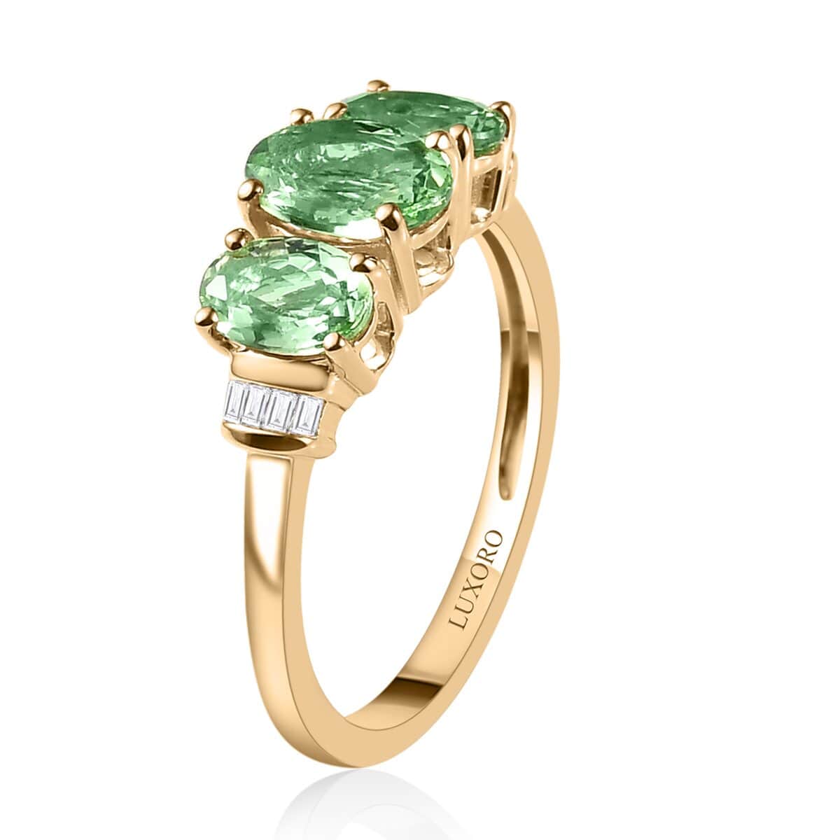 Luxoro 10K Yellow Gold Premium Tsavorite Garnet and G-H I3 Diamond Trilogy Ring (Size 8.0) 1.75 ctw image number 3