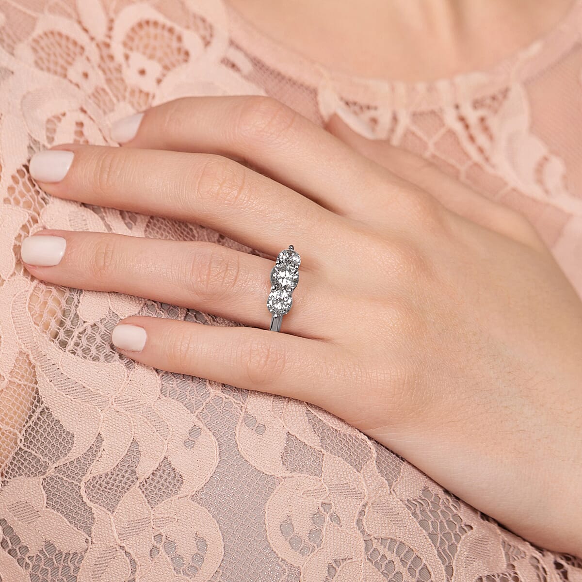 14K White Gold Diamond G-H SI2 Trilogy Ring (Size 5.0) 4.30 Grams 2.00 ctw image number 3