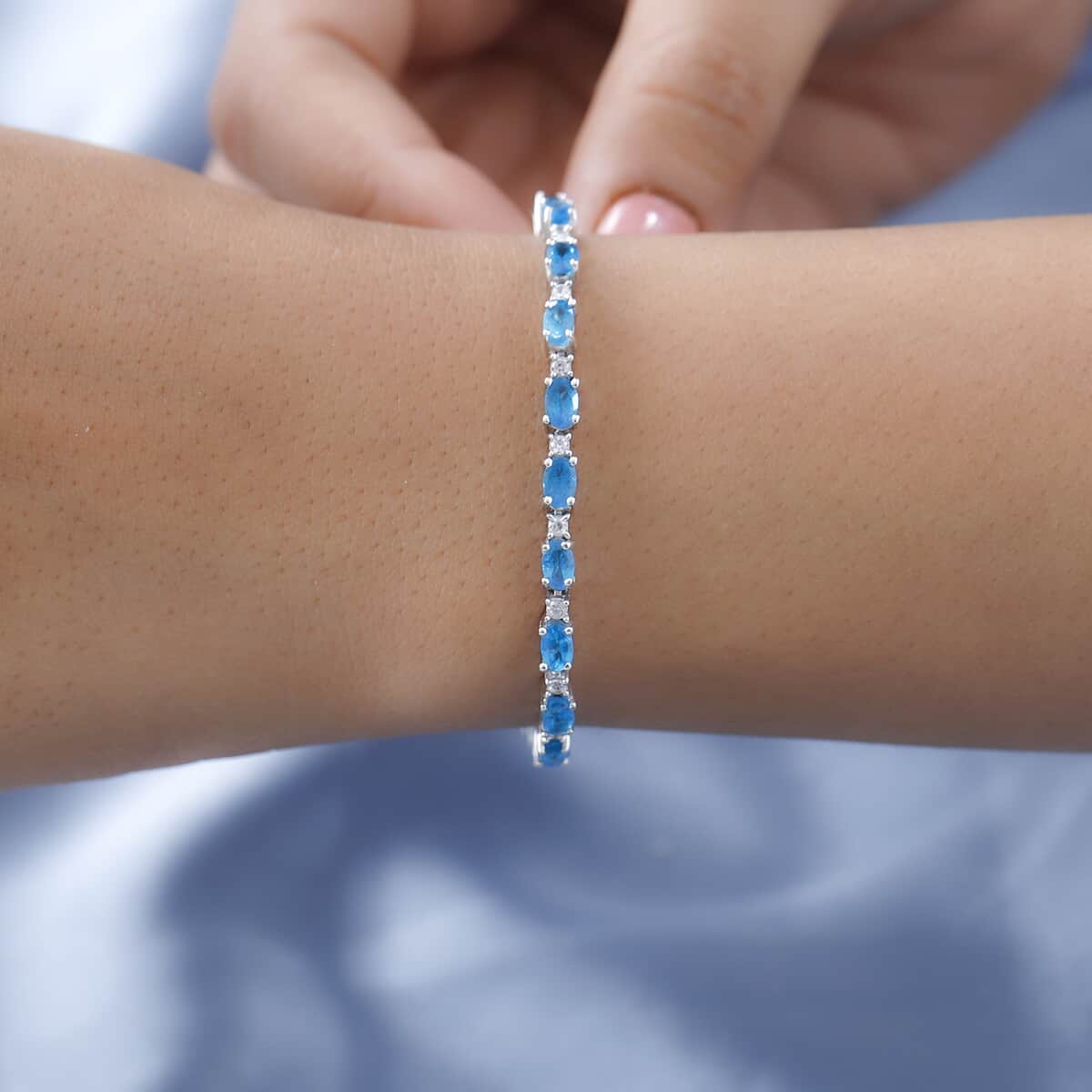 Doorbuster Malgache Neon Apatite and Natural White Zircon Bracelet in Platinum Over Sterling Silver (6.50 In) 8 Grams 5.75 ctw image number 2
