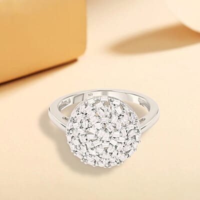 White Diamond 0.50 ctw Cluster Ring