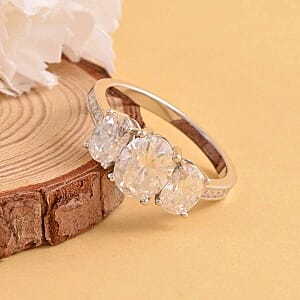 Moissanite 4.14 ctw Ring in Rhodium Over Sterling Silver (Size 11.5)