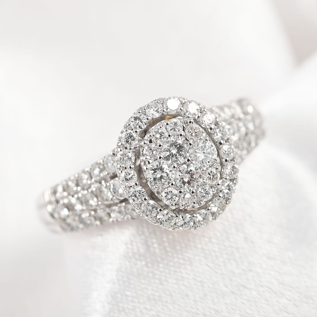 NY Closeout 14K White and Yellow Gold G-H I1 Diamond Ring (Size 8.5) 4.05 Grams 1.00 ctw image number 1