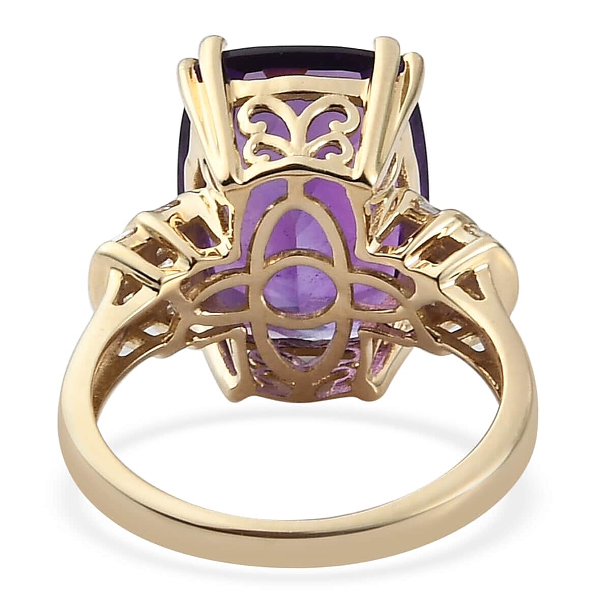 Luxoro 10K Yellow Gold AAA Lusaka Amethyst, Diamond (0.20 cts) Ring (Size 6.5) 6.75 ctw image number 4
