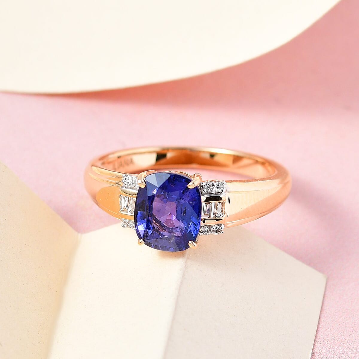 ILIANA 18K Yellow Gold AAA Tanzanian Color Change Sapphire and GH SI Diamond Ring 4.8 Grams 2.20 ctw image number 1
