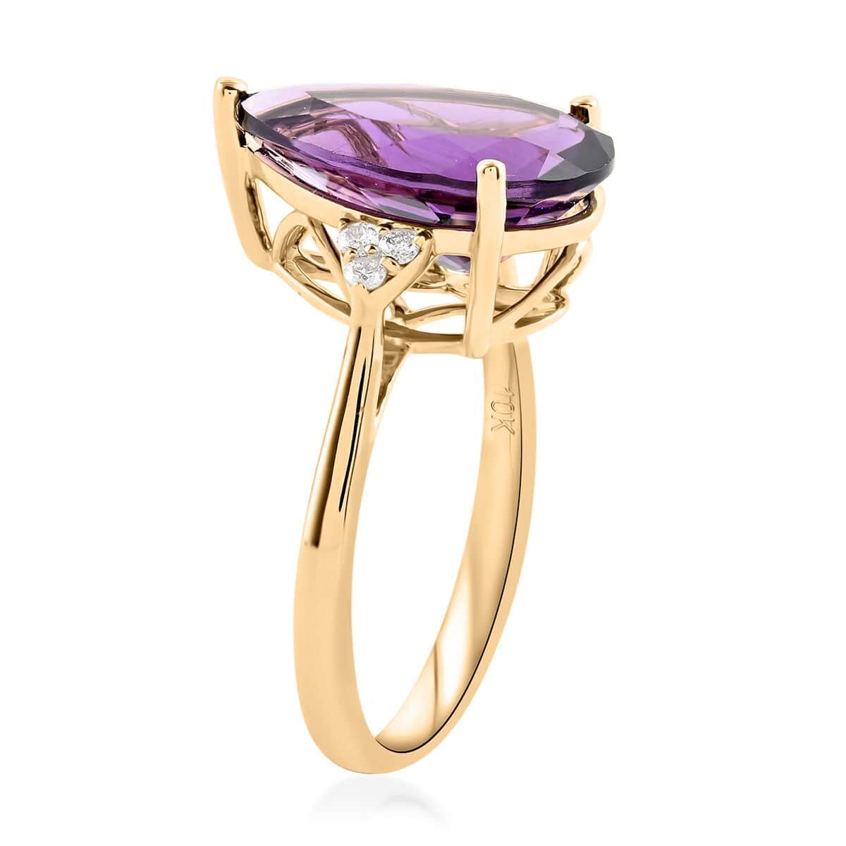 Luxoro 10K Yellow Gold AAA African Amethyst and G-H I2 Diamond Ring (Size 6.0) 5.70 ctw image number 3