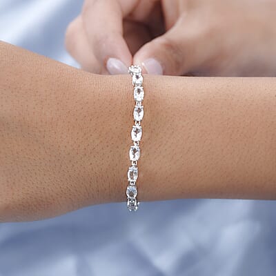 Mexican Hyalite Opal Tennis Bracelet in Platinum Over Sterling Silver (7.25 In) 8.40 ctw with Free UV Flash Light