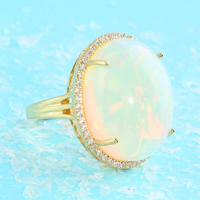 Certified and Appraised Iliana 18K Yellow Gold AAA Ethiopian Welo Opal and G-H SI Diamond Ring (Size 6.0) 7.85 Grams 12.85 ctw