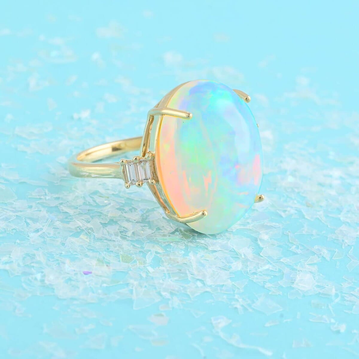 Certified & Appraised Iliana AAA Ethiopian Welo Opal and G-H SI Diamond 7.75 ctw Ring in 18K Yellow Gold (Size 8.0) image number 1