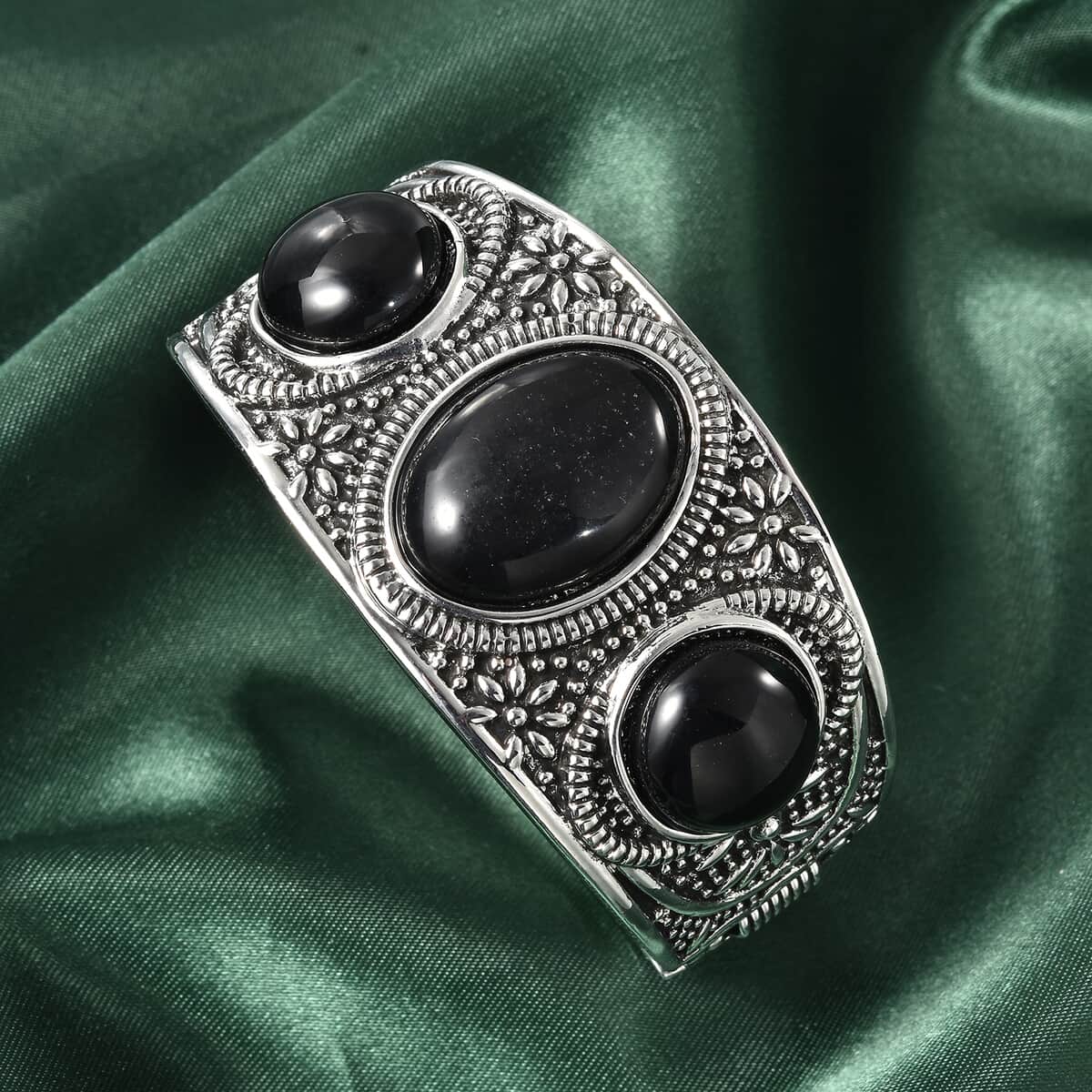 Black Agate Bangle Bracelet in Black Oxidized Silvertone (7 In) 55.00 ctw image number 1