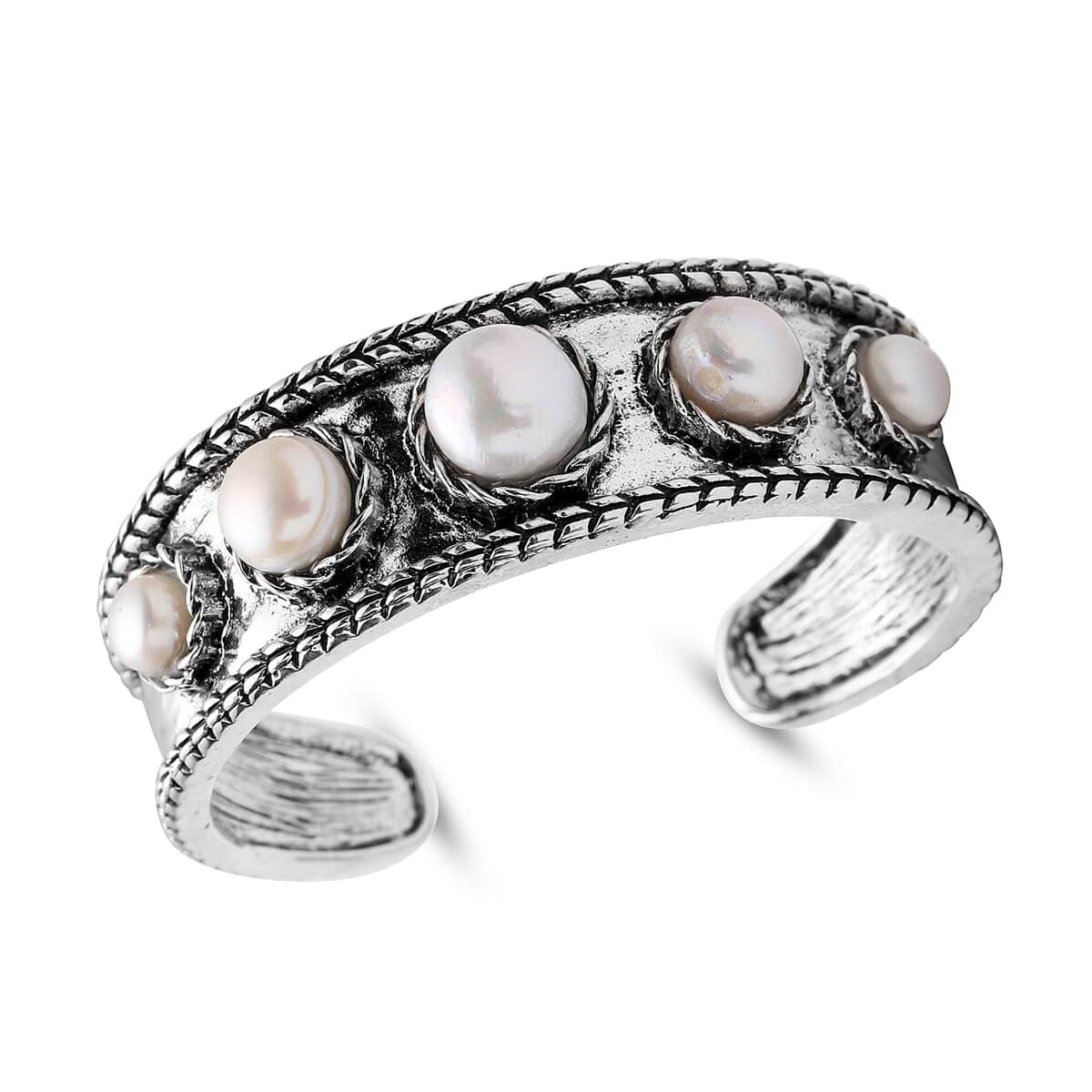 White Freshwater Pearl Cuff Bracelet in Silvertone (7.50 in) image number 0