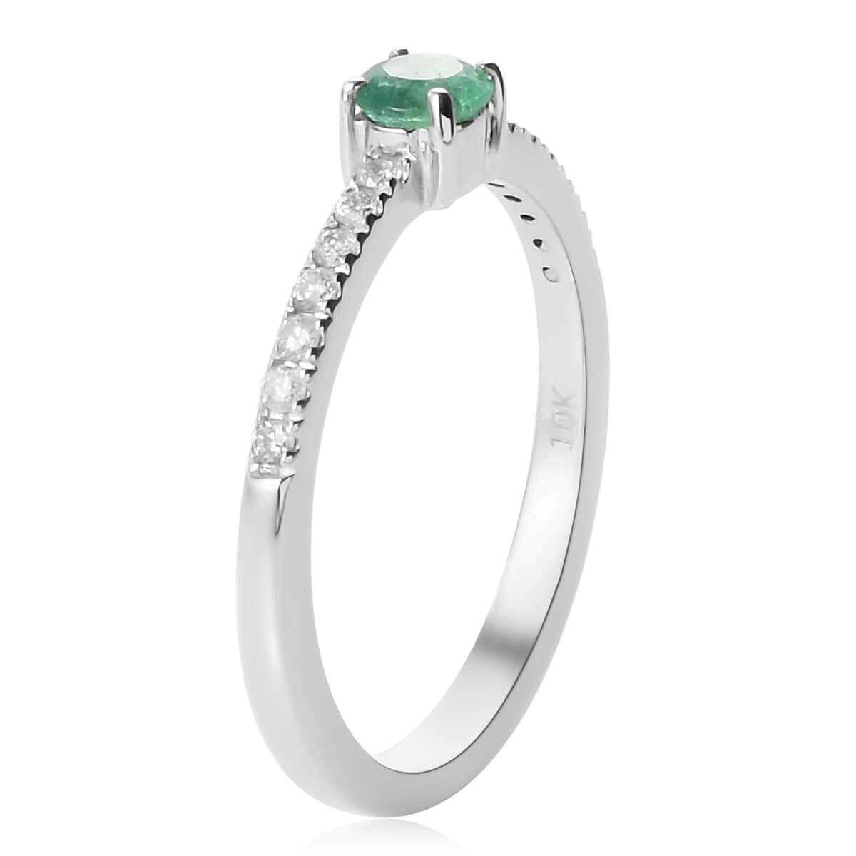 LUXORO 10K White Gold Premium Boyaca Colombian Emerald and Diamond Dainty Ring (Size 8.0) 0.35 ctw image number 3