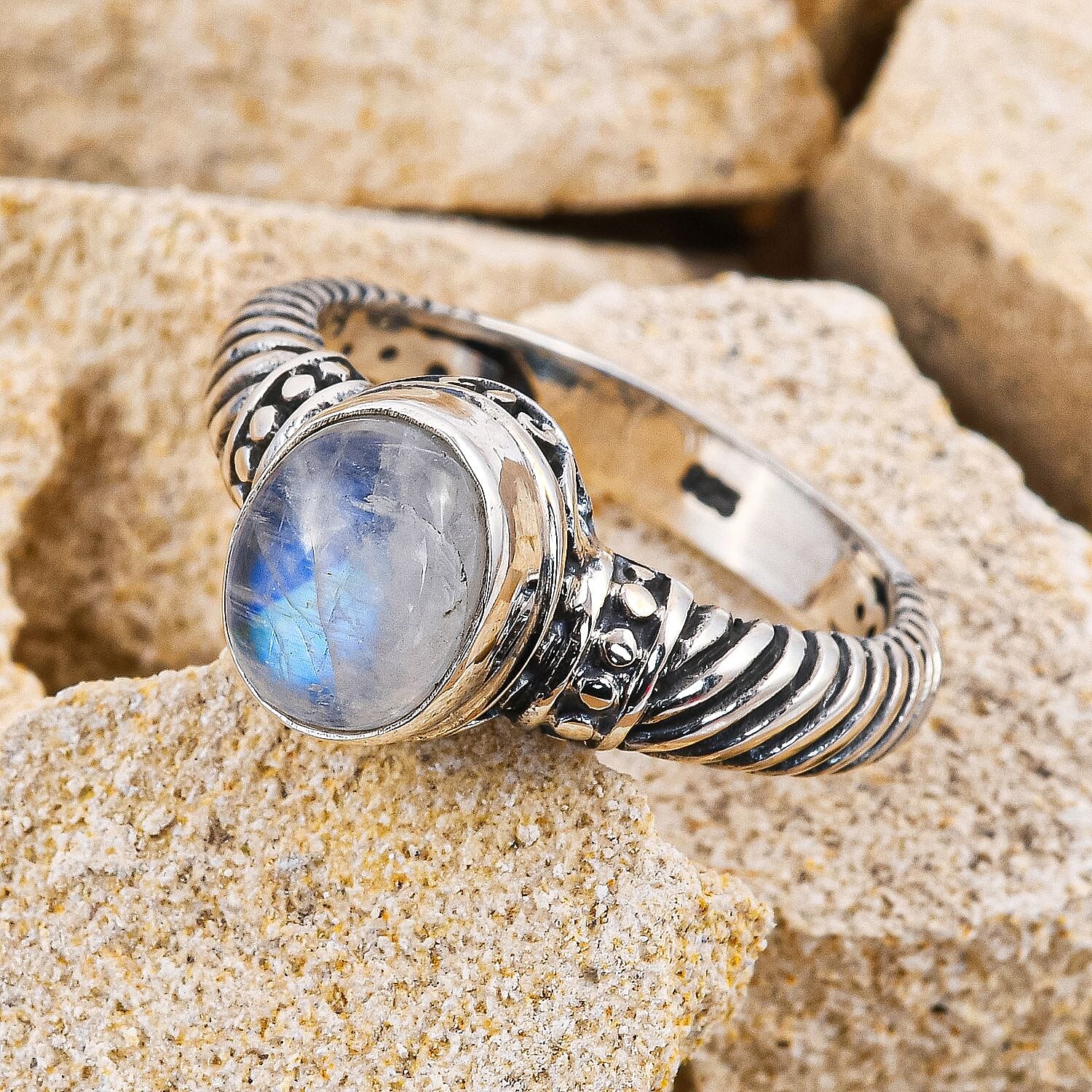 Rainbow Moonstone 2.25 ctw Ring in Sterling Silver (Size 5.5)