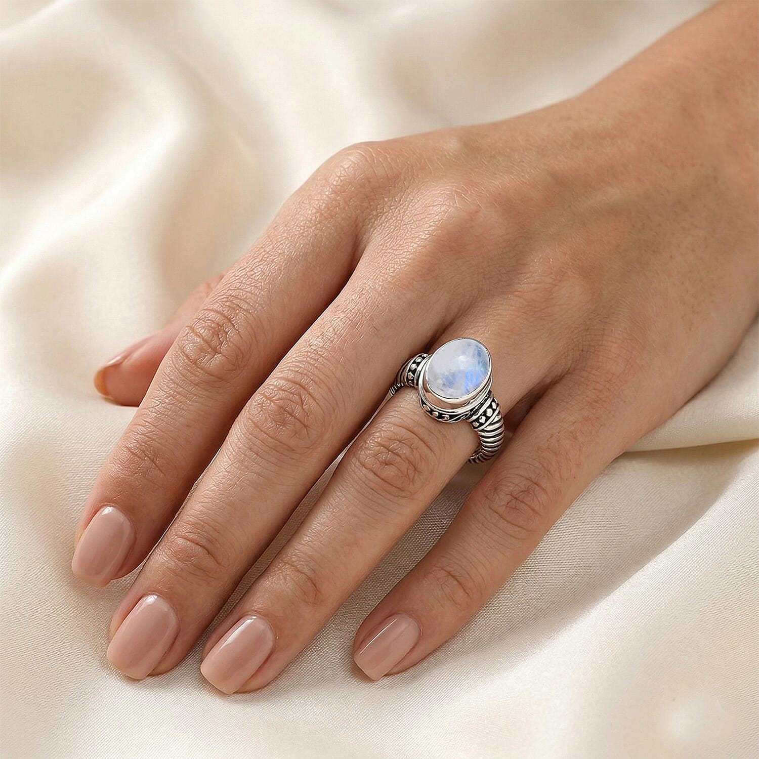 Rainbow Moonstone 2.25 ctw Ring in Sterling Silver (Size 5.5)