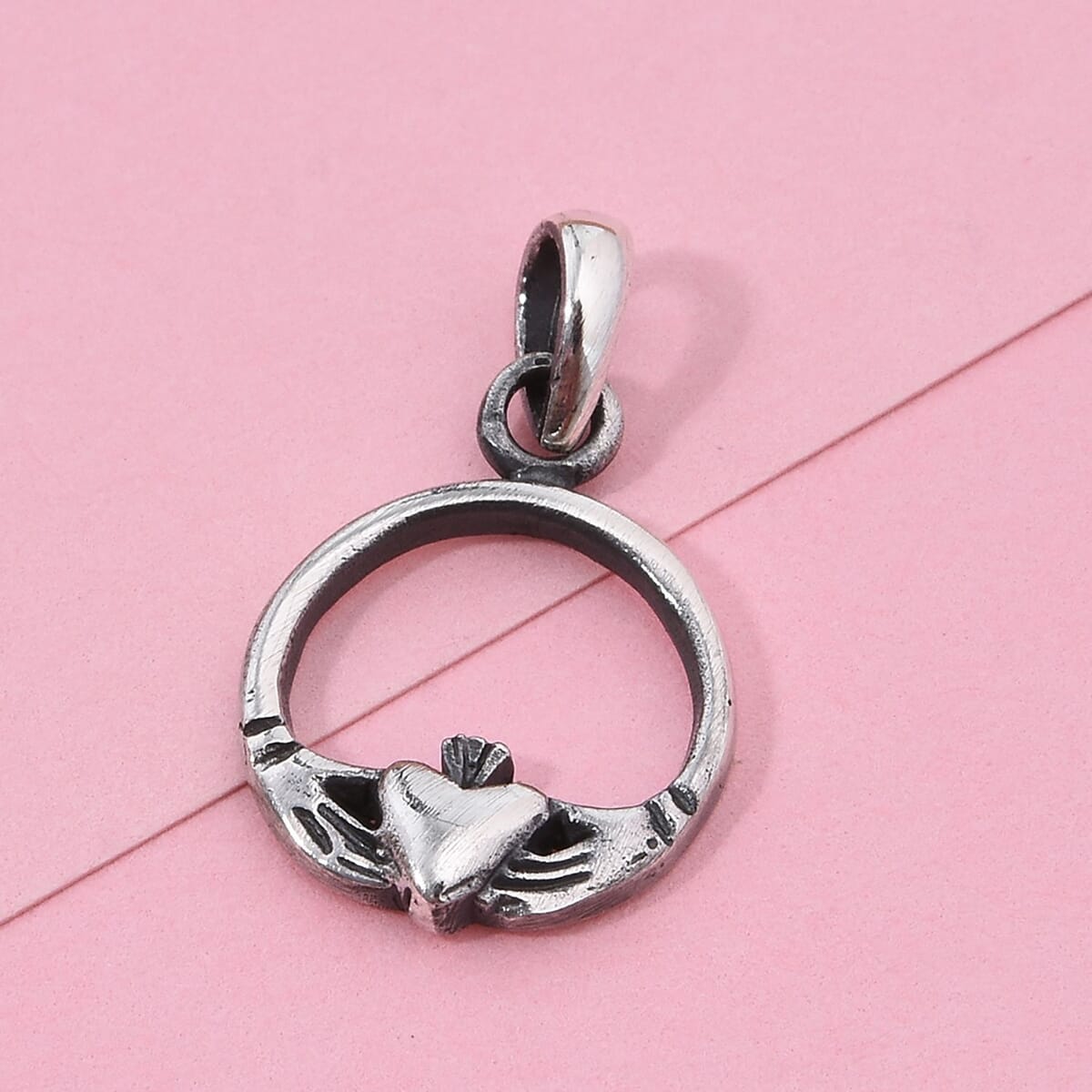 Claddagh Charm in Sterling Silver image number 1