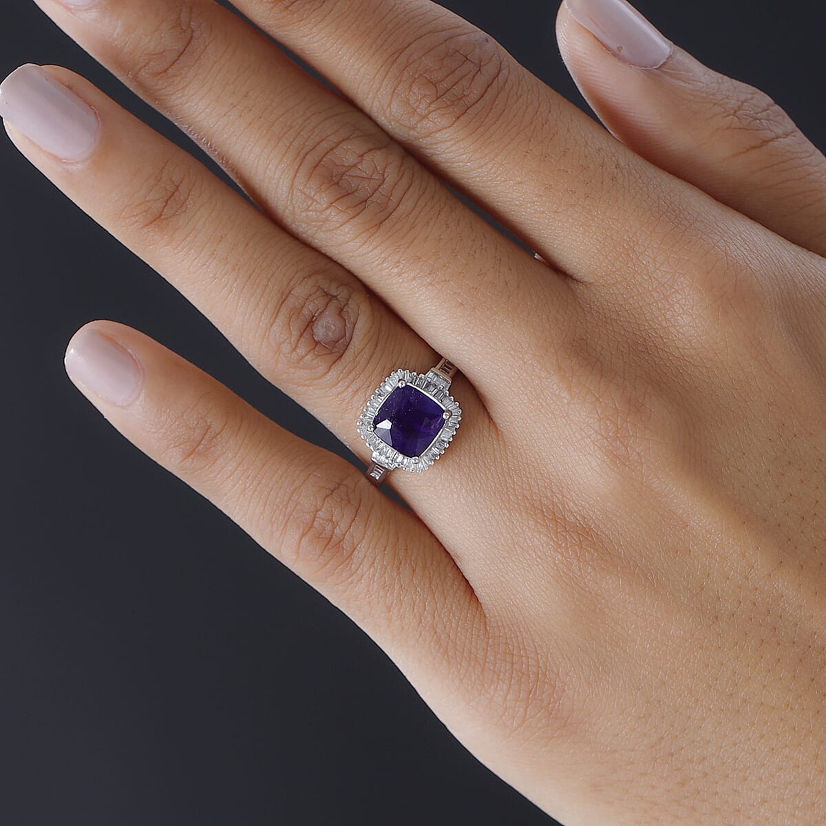 Rare Find Luxoro 14K White Gold AAA Color Change Hackmanite and G-H I2 Diamond Ring (Size 8.0) 2.80 Grams 1.65 ctw image number 1