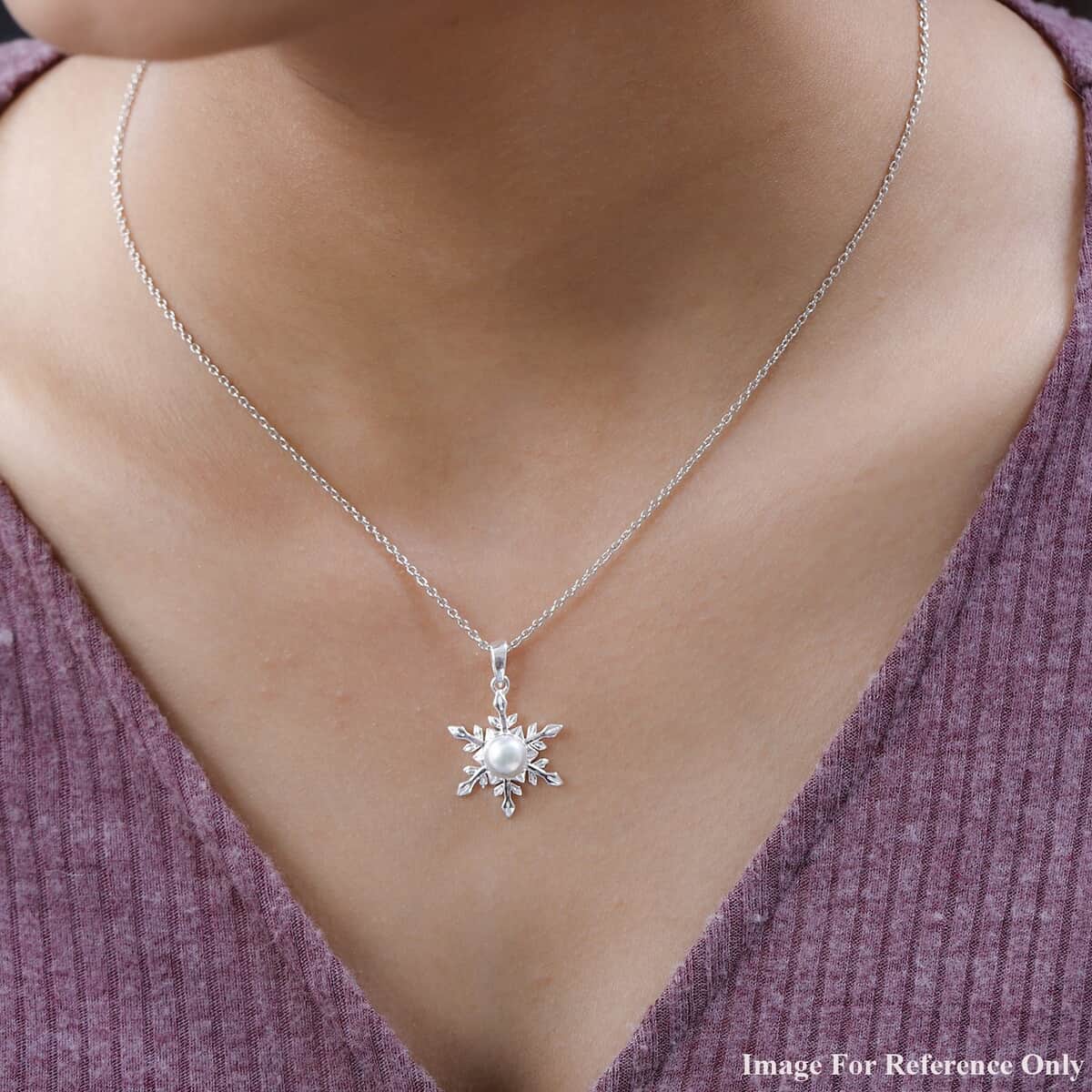 White Freshwater Pearl Snowflake Pendant in Sterling Silver image number 2