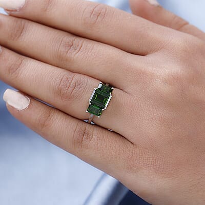 Chrome Diopside 3 Stone Ring in Platinum Over Sterling Silver (Size 10.0) 2.65 ctw