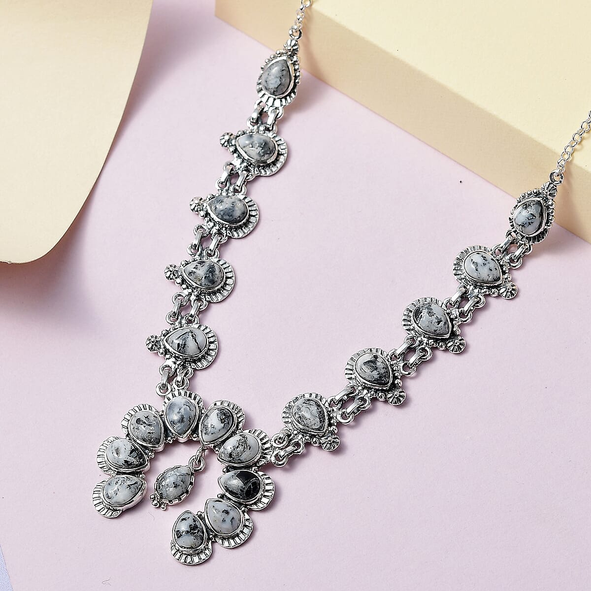 American Natural White Buffalo Squash Blossom Necklace 18 Inches in Sterling Silver 14.90 Grams 15.60 ctw image number 1