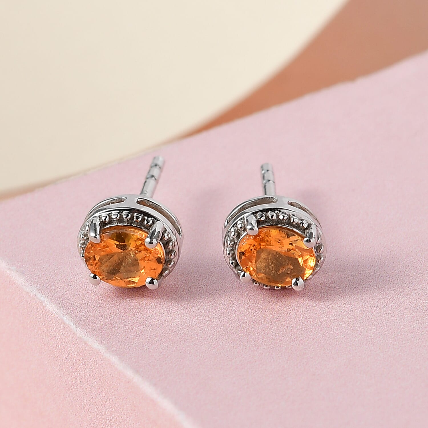 Spessartine Garnet - Product card gallery slide 2 (9431632347391)