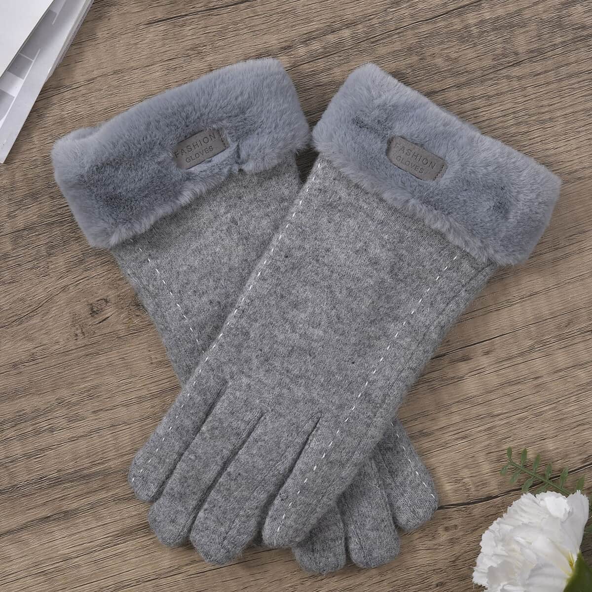 Gray Cashmere Warm Gloves with Faux Fur and Equipped Touch Screen Friendly image number 1