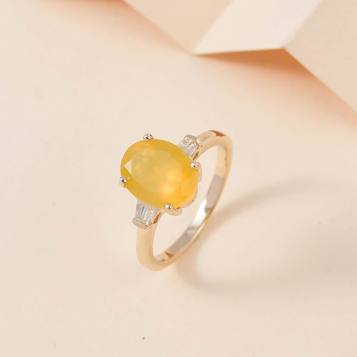 Luxoro 10K Yellow Gold Premium Tanzanian Canary Opal and G-H I3 Diamond Ring (Size 10.0) 2.00 ctw image number 1