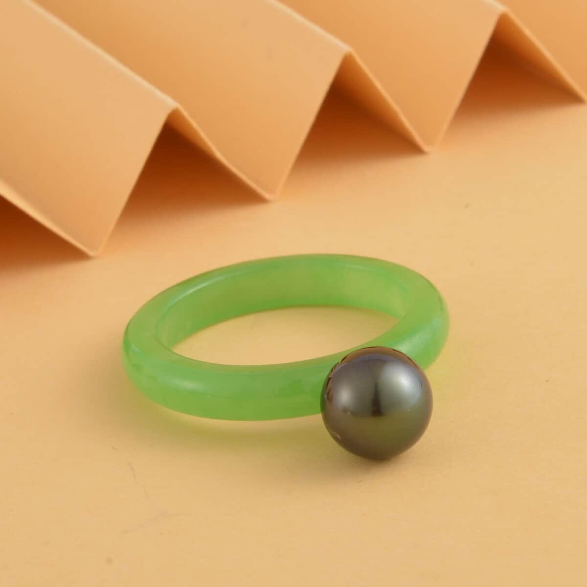 Tahitian Cultured Pearl and Green Jade (D) Band Ring in Rhodium Over Sterling Silver (Size 5.0) 11.00 ctw image number 1