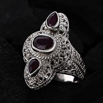 Niassa Ruby (FF) 2.30 ctwz Ring in Sterling Silver (Size 5.5)
