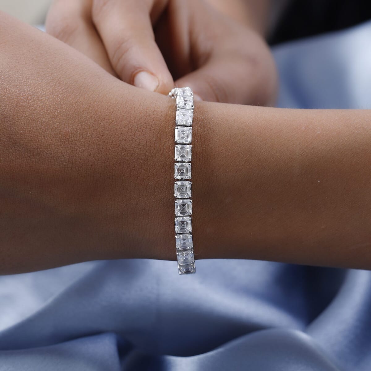 Asscher Cut Moissanite (Oct 5x5mm) Tennis Bracelet in Platinum Over Sterling Silver (6.50 In) (Delivery in 10-15 Business Days) 19.90 ctw image number 2