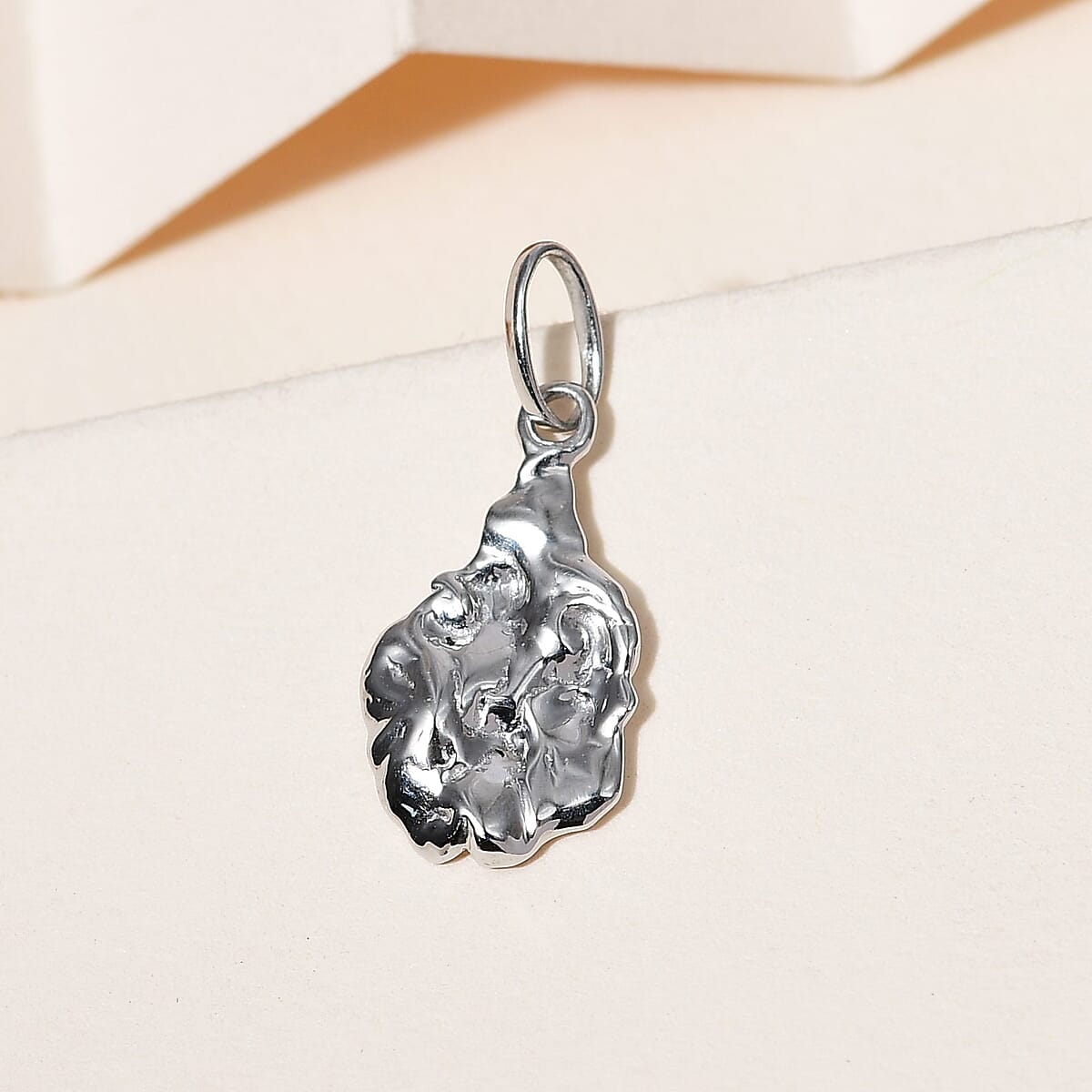 950 Platinum Nugget Pendant 2 Grams image number 1