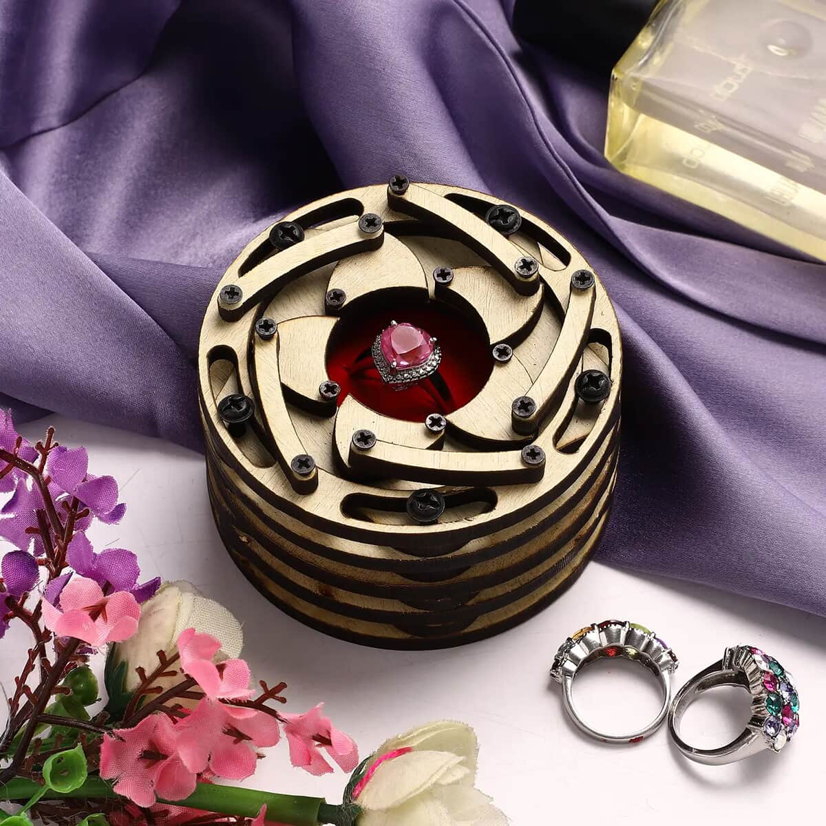 "Rotating Wooden Ring Box Size: 2.18 (Dia) Inches Color: WHITE" image number 1