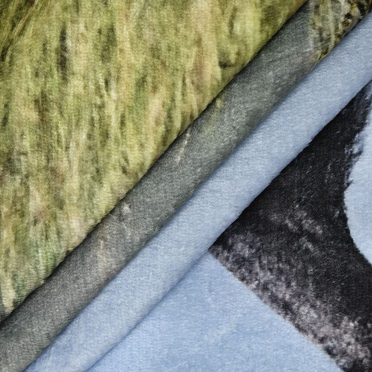 Homesmart Black Horse Digital Print Pattern Flannel Blanket image number 3