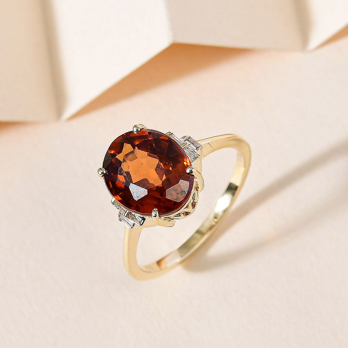 Luxoro 10K Yellow Gold Premium Sri Lankan Honey Garnet and Diamond January Birthstone Ring (Size 7.0) 4.60 ctw image number 1