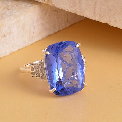 Color Change Fluorite and Diamond Ring in Rhodium Over Sterling Silver (Size 7.0) 16.00 ctw