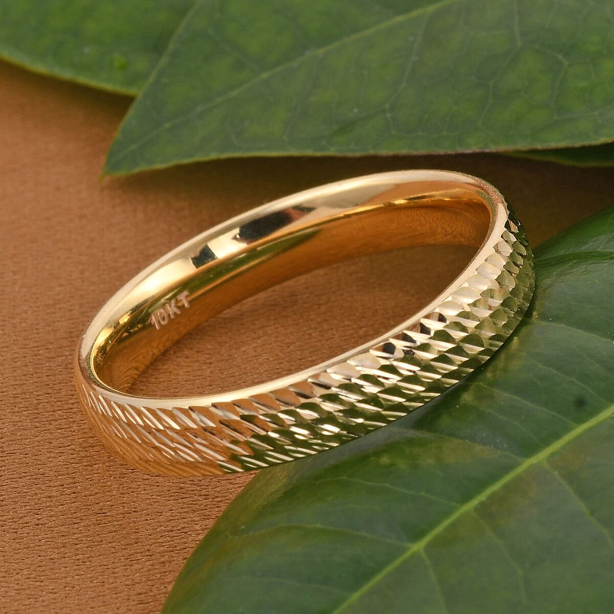 10K Yellow Gold Slash Cut Band Ring (Size 6.0) 1.40 Grams image number 1