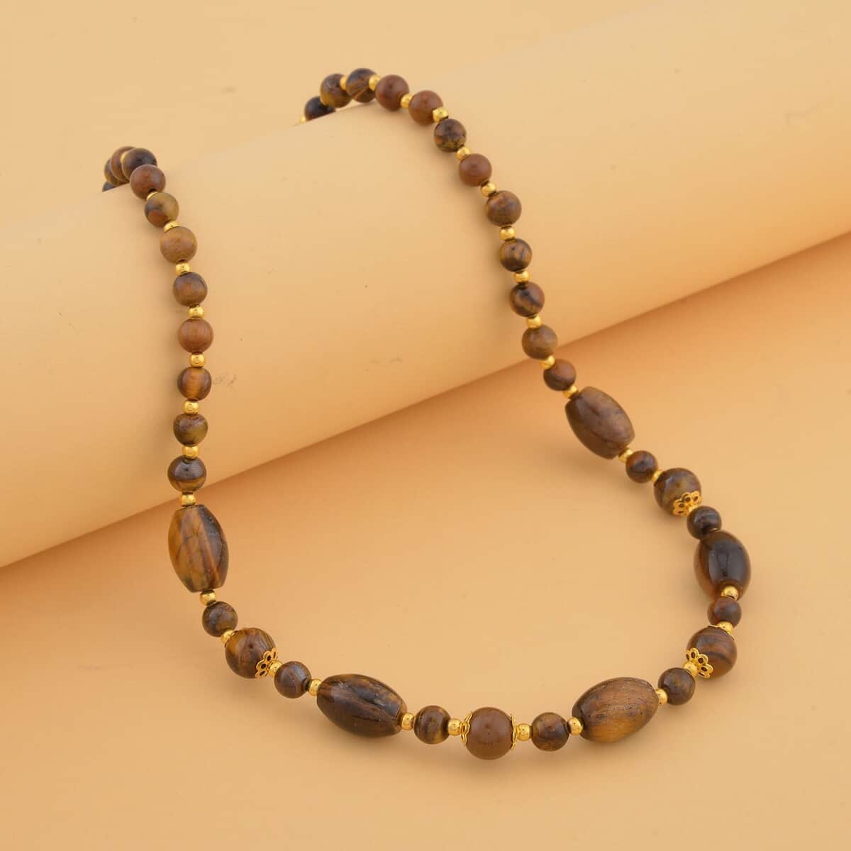 Yellow Tiger's Eye 117.00 ctw Beaded Necklace in Goldtone 18-20 Inches image number 1