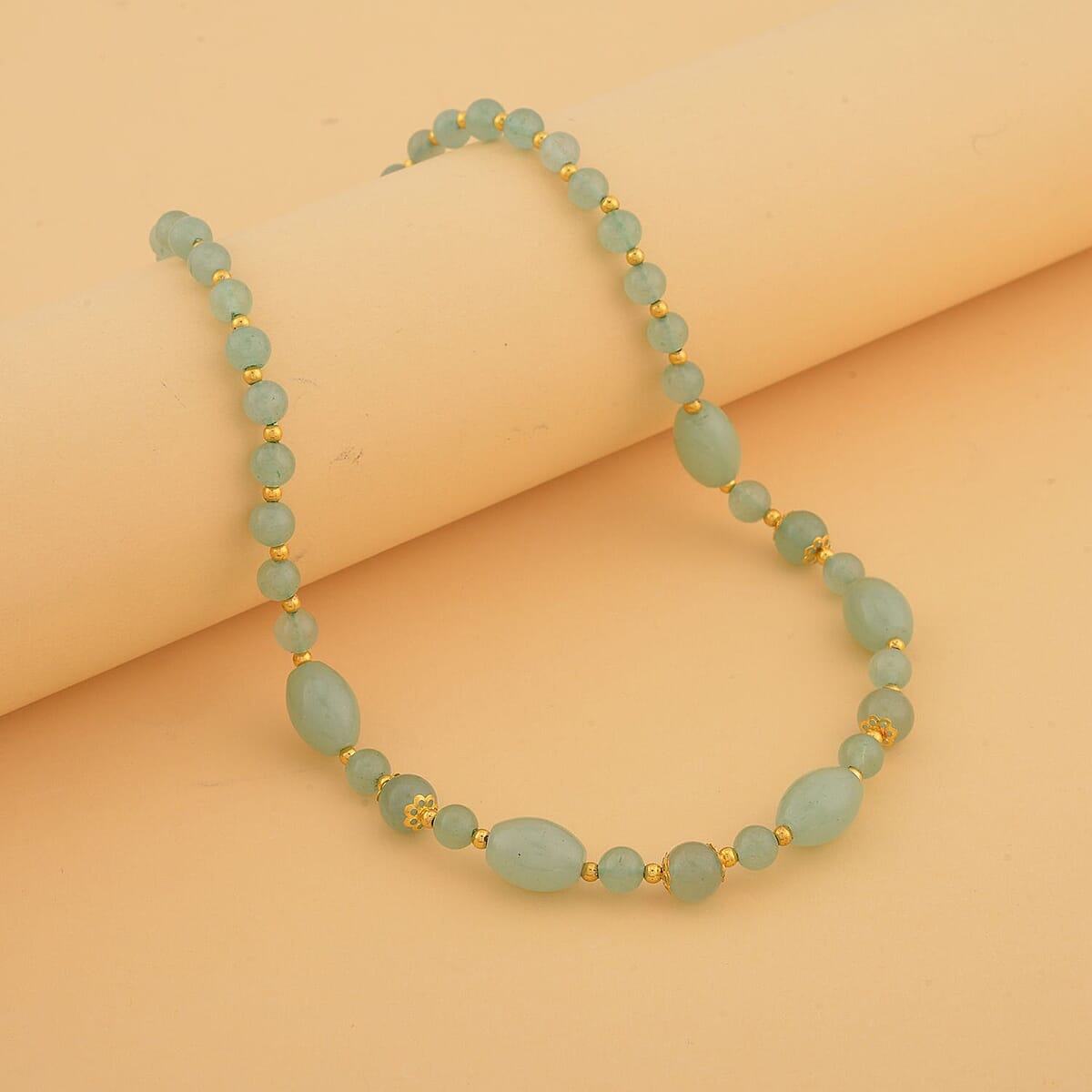 Green Aventurine 117.00 ctw Beaded Necklace in Goldtone 18-20 Inches image number 1