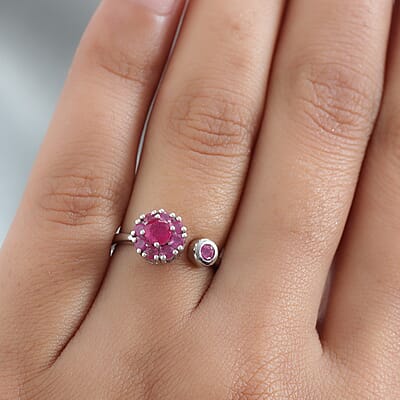 Niassa Ruby (FF) July Birthstone Anxiety Spinner Openable Band Ring in Platinum Over Sterling Silver (Medium Adjustable Size 6-8) 1.10 ctw (Size 8.0) 1.10 ctw