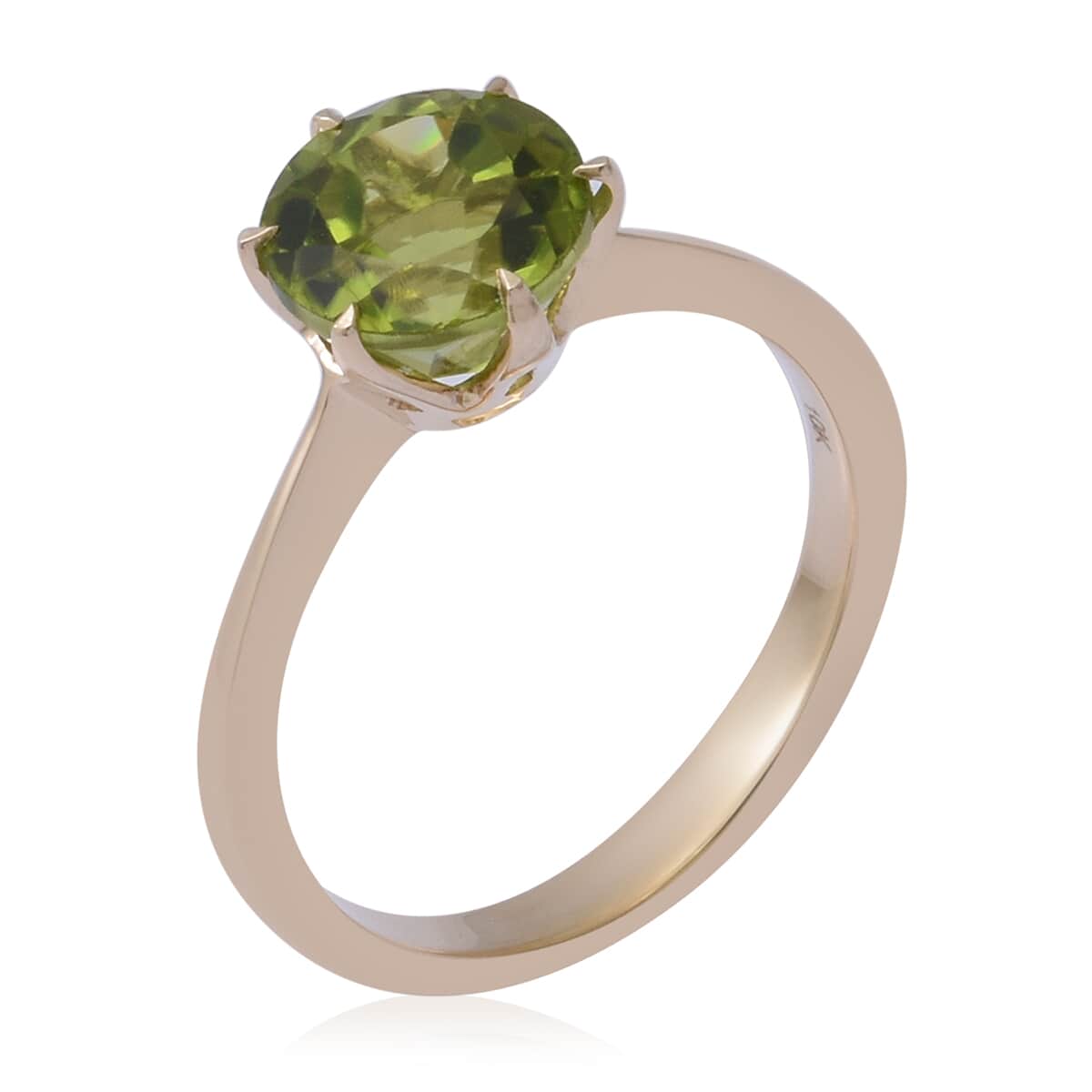 LUXORO Premium Peridot Solitaire Ring in 10K Yellow Gold (Size 9.0) 2.15 Grams 2.25 ctw image number 2
