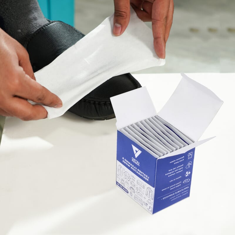 Pack of 10 -Vetro Power Leather Restoration Wipes - White