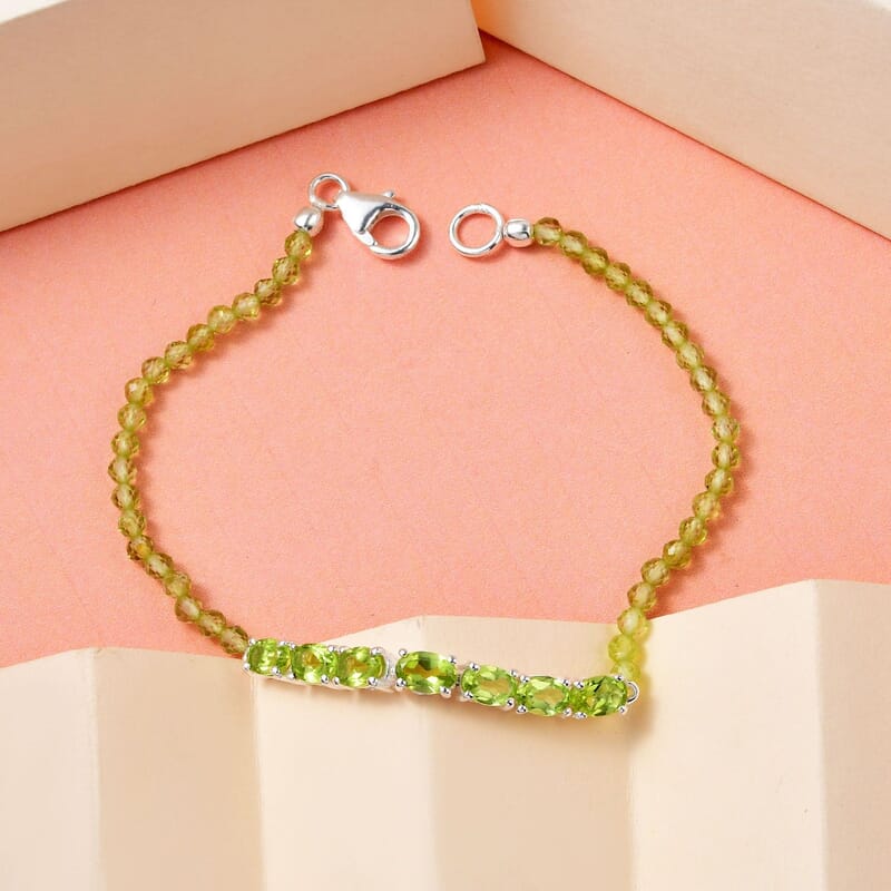 D'Joy Peridot Bracelet in Sterling Silver, Birthstone Jewelry, Gifts For Women (7.25 In) 13.35 ctw