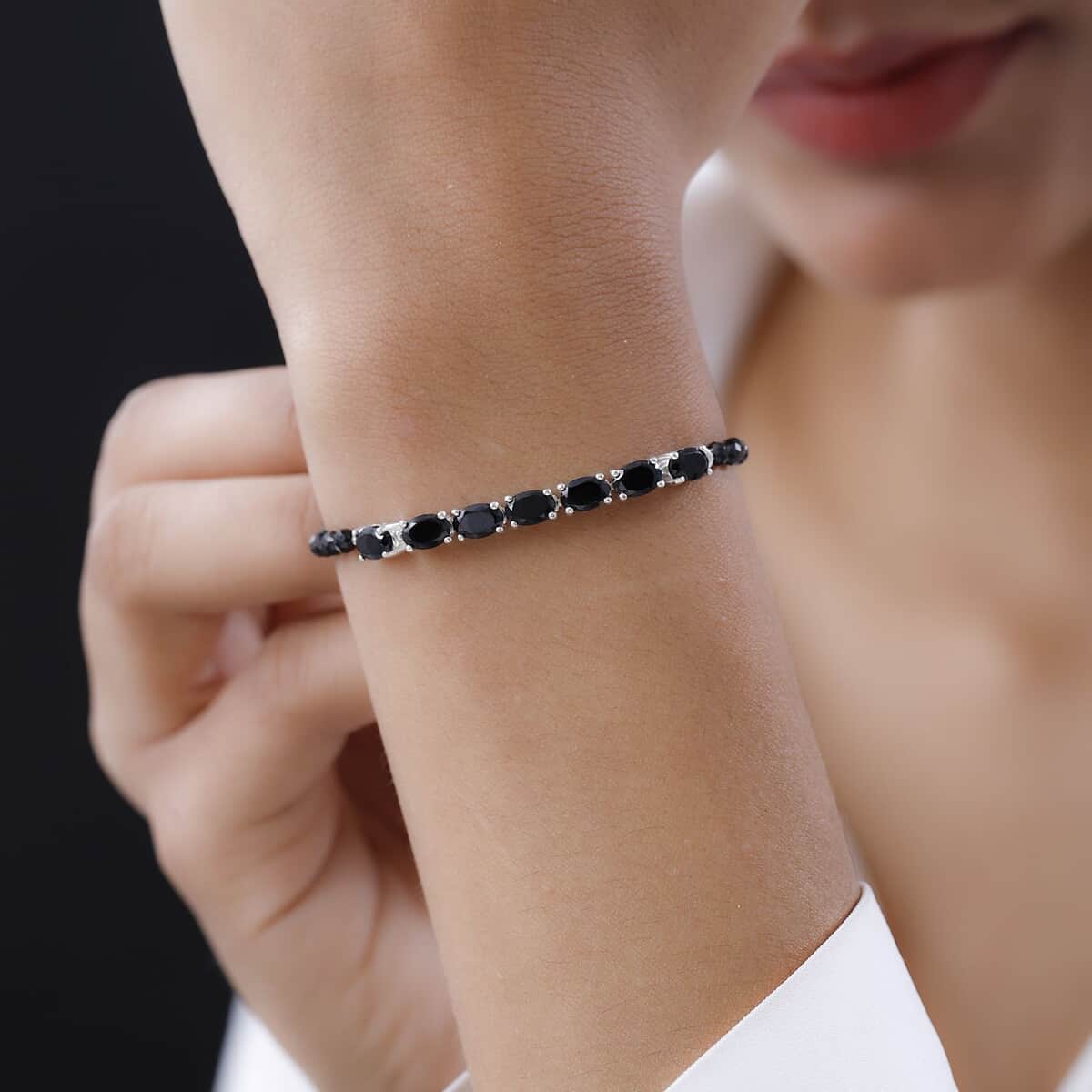 Thai Black Spinel Bracelet in Sterling Silver, Birthstone Jewelry, Gifts For Women (7.25 In) 20.65 ctw image number 2