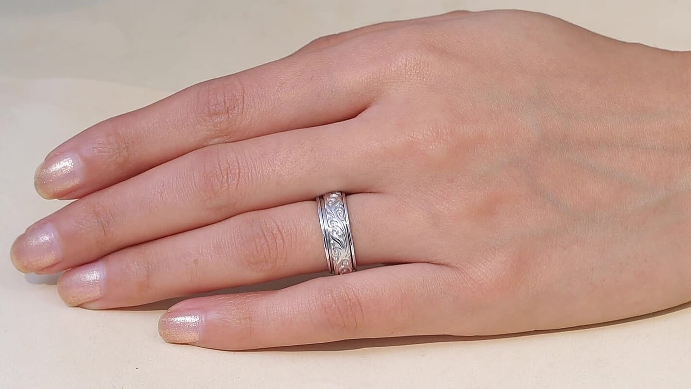 D'Joy Band Ring in Sterling Silver (Size 6.0) 5.36 Grams
