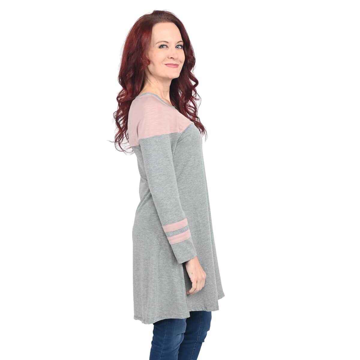 Thyme & Honey Gray Tunic with Pink Detail - Medium image number 2