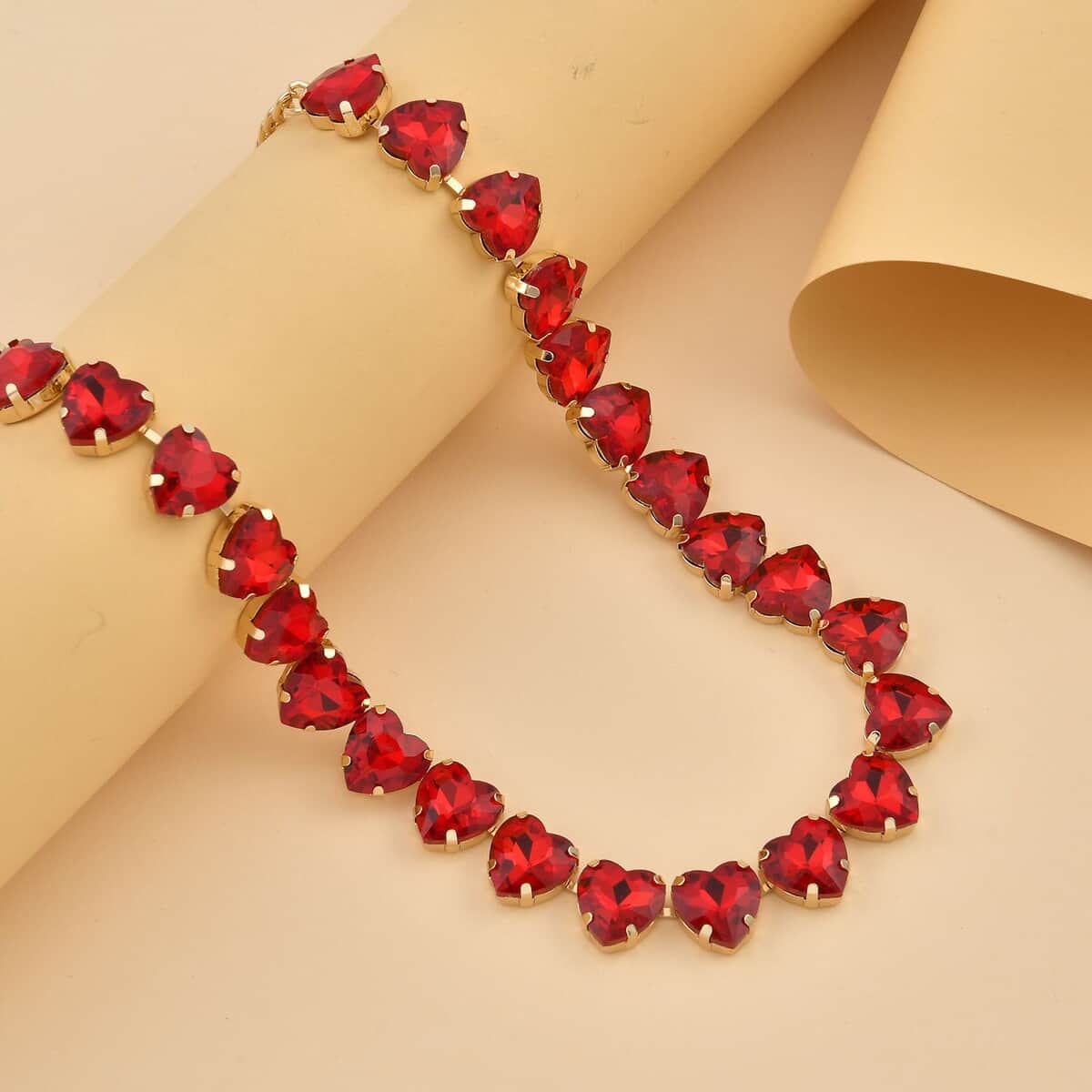 Red Color Glass Heart Necklace 20-22 Inches in Goldtone image number 1